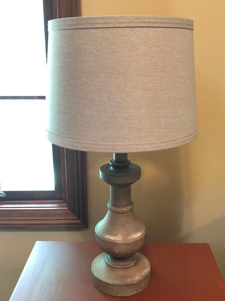 (2) Matching Decorator Table Lamps W/Shades