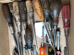 large Lot Of Screwdrivers