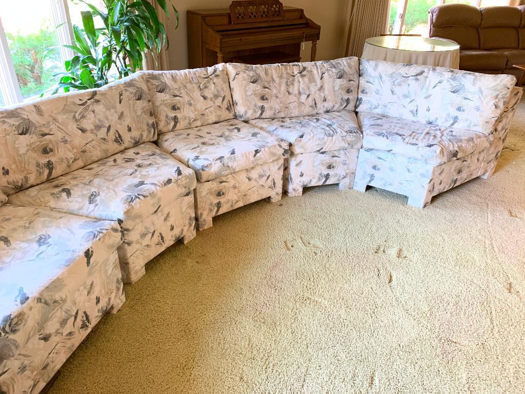 9 Piece Sectional Couch W/Pillows