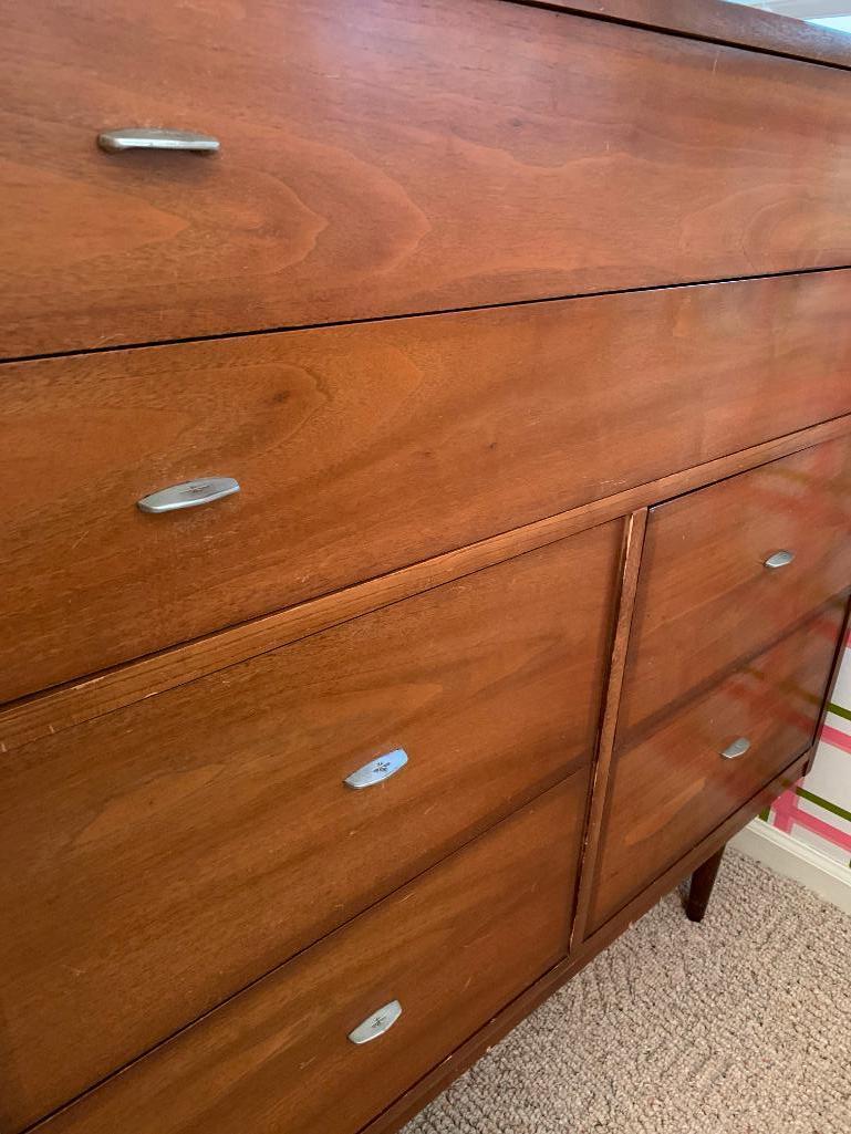 Dixie Furniture Mid-Century Modern Chest Of Drawers