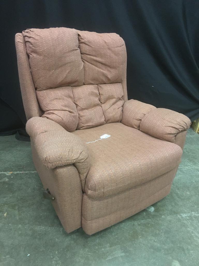 Smaller Lane Recliner