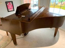 Yamaha Baby Grand Piano