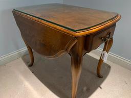 Ethan Allen French Country Drop Leaf End Table W/1 Drawer & Plate Glass Protector