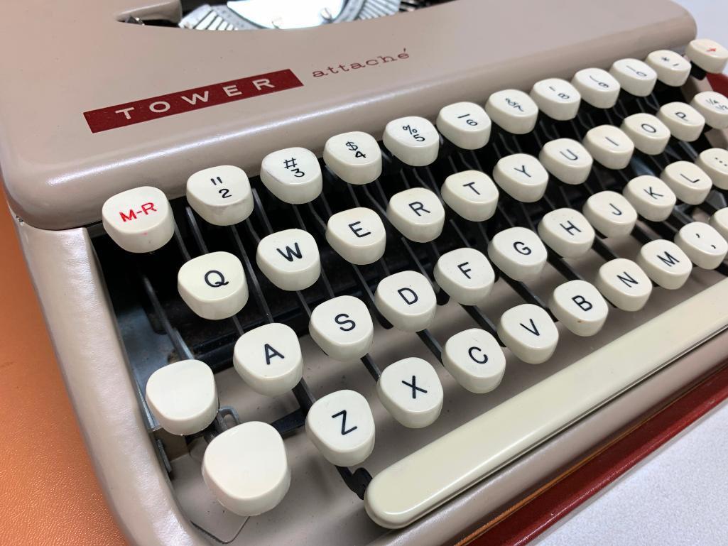 Vintage "Tower Attache'" Typewriter In Briefcase