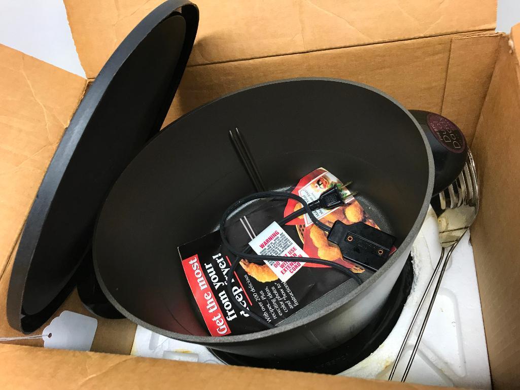 Unopened Presto Dual Daddy Deep Fryer In Box