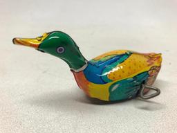 Vintage Makita Tin 60's Japan Wind-Up Duck