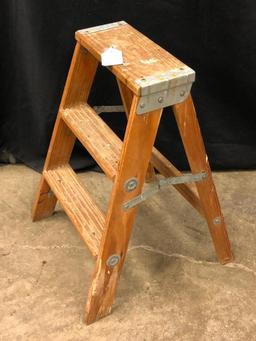 2' Step Ladder