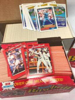 600 +/- Baseball Cards