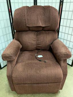 Golden Electric Lift Chair