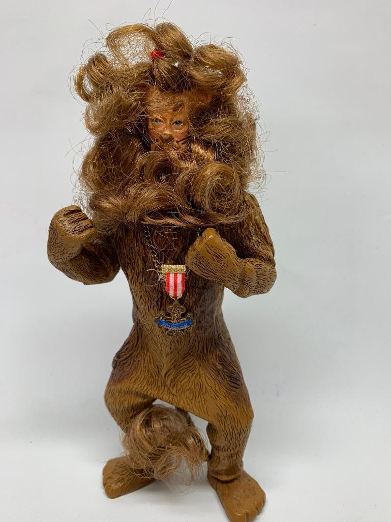 "Wizard Of Oz" Lion & Glass Dorothy Christmas Ornament