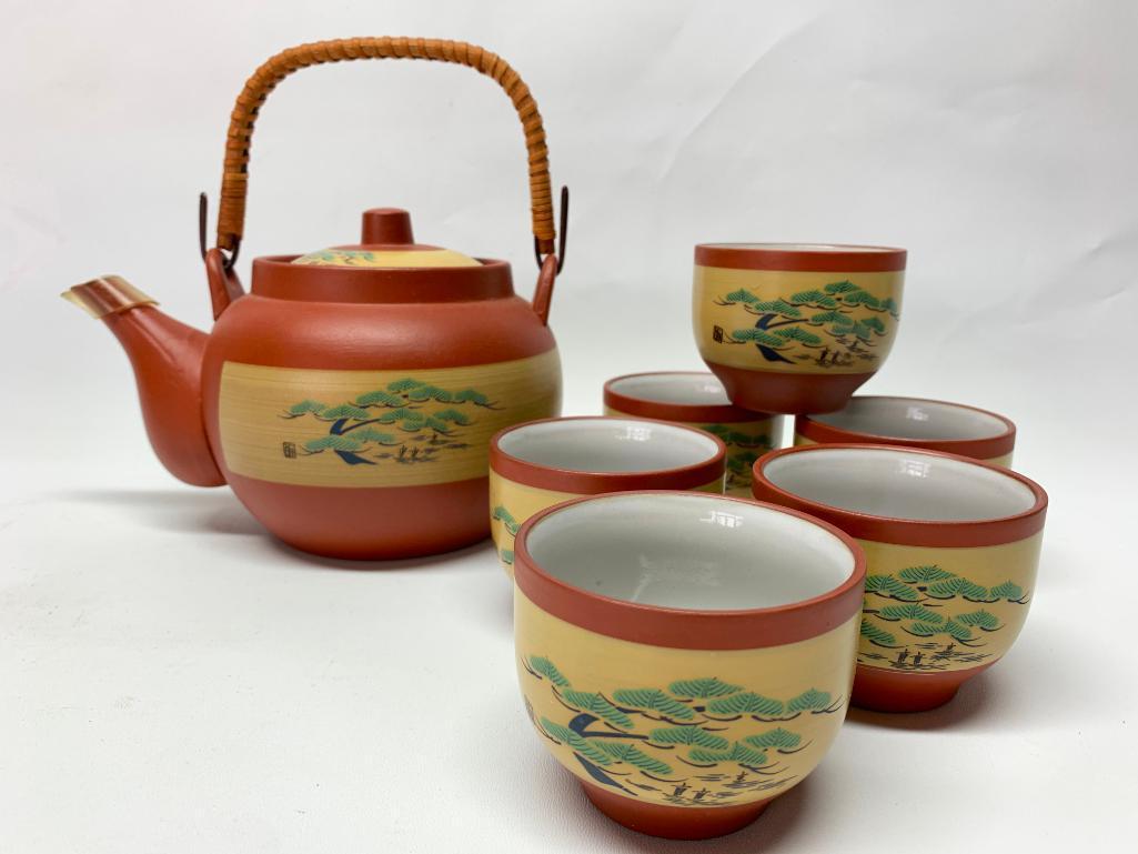 Japanese Stoneware Tea Set: Pot & (6) Cups