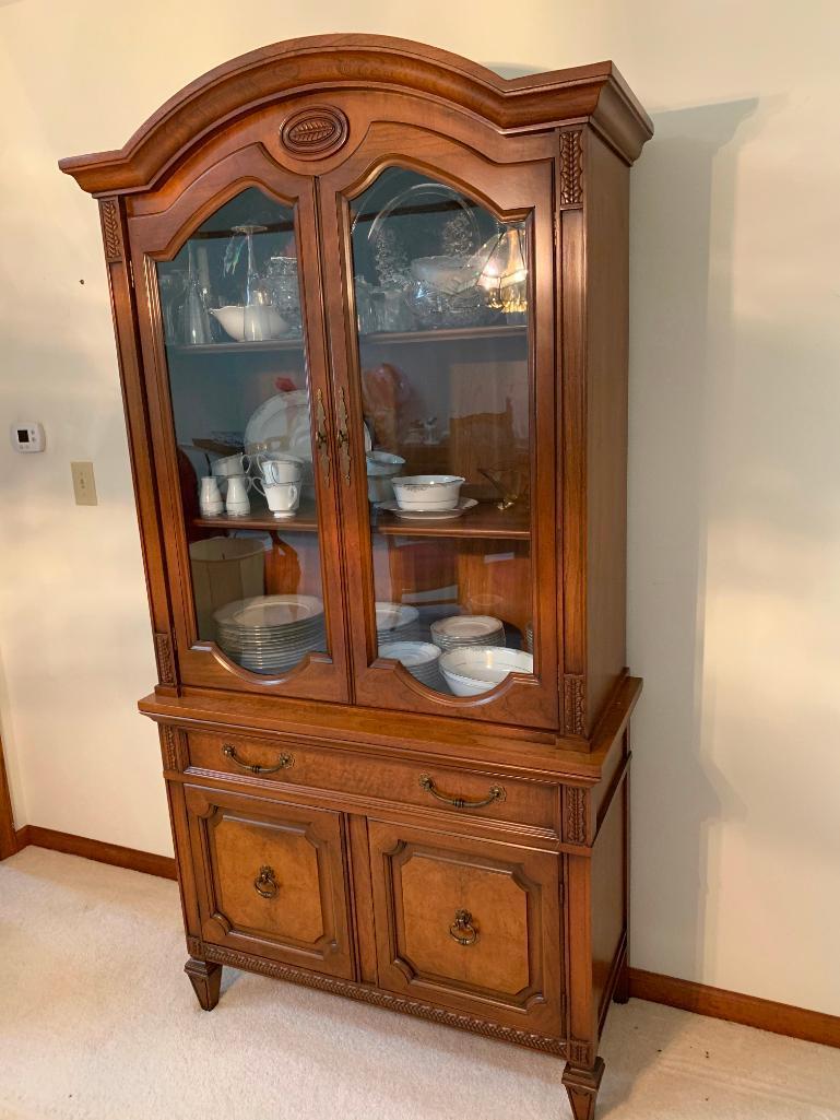 Vintage 1960's Mount Airy China Cabinet