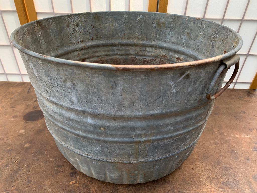 Galvanized Round Tub *Few Holes In Bottom*