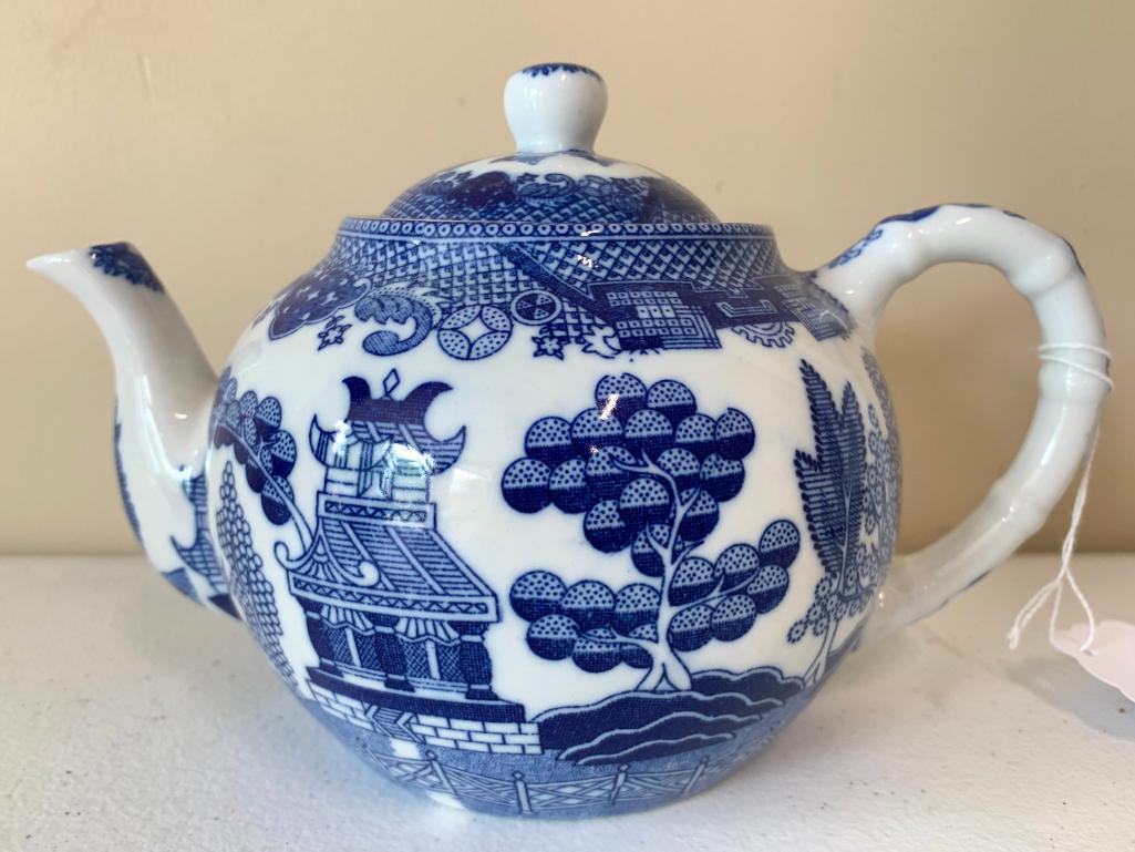 Blue & White "Blue Willow" Porcelain Teapot