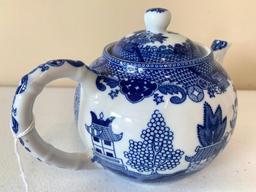 Blue & White "Blue Willow" Porcelain Teapot