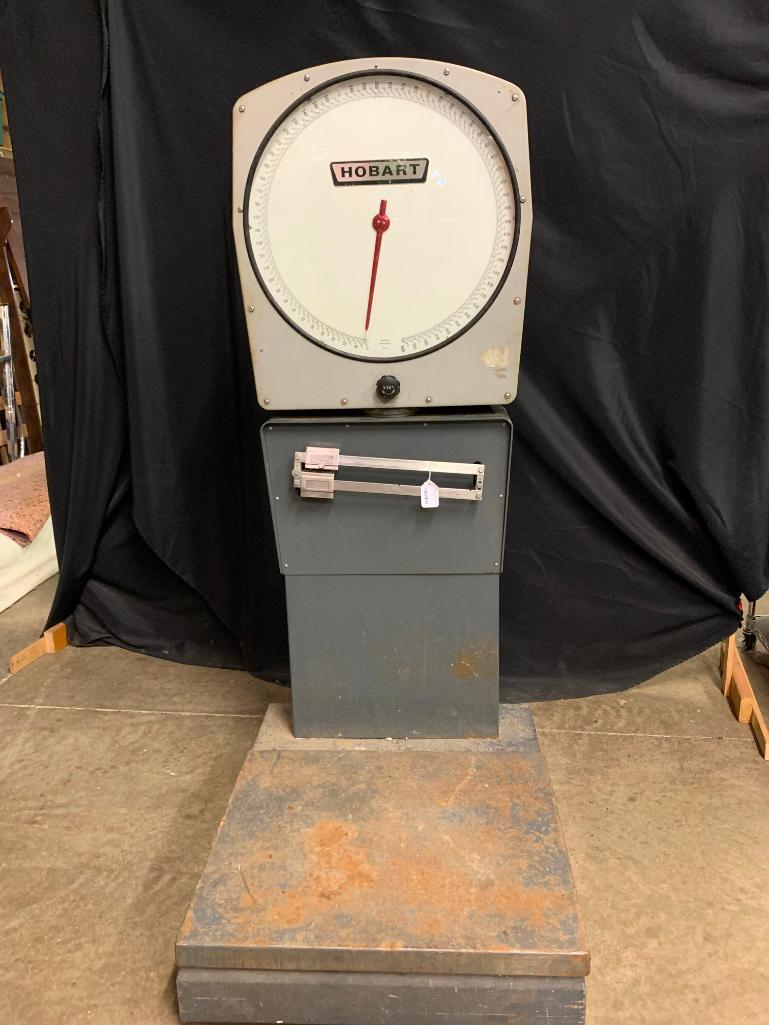 Hobart Commercial Scale, Model 7214, 900lb Capacity