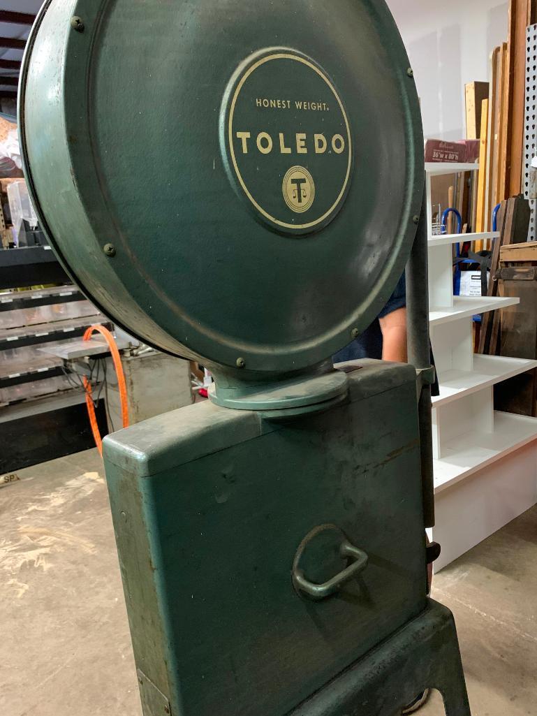 Toeldo Platform Scale without the Platrform, Model #2250, Serial 4021, 1600lb