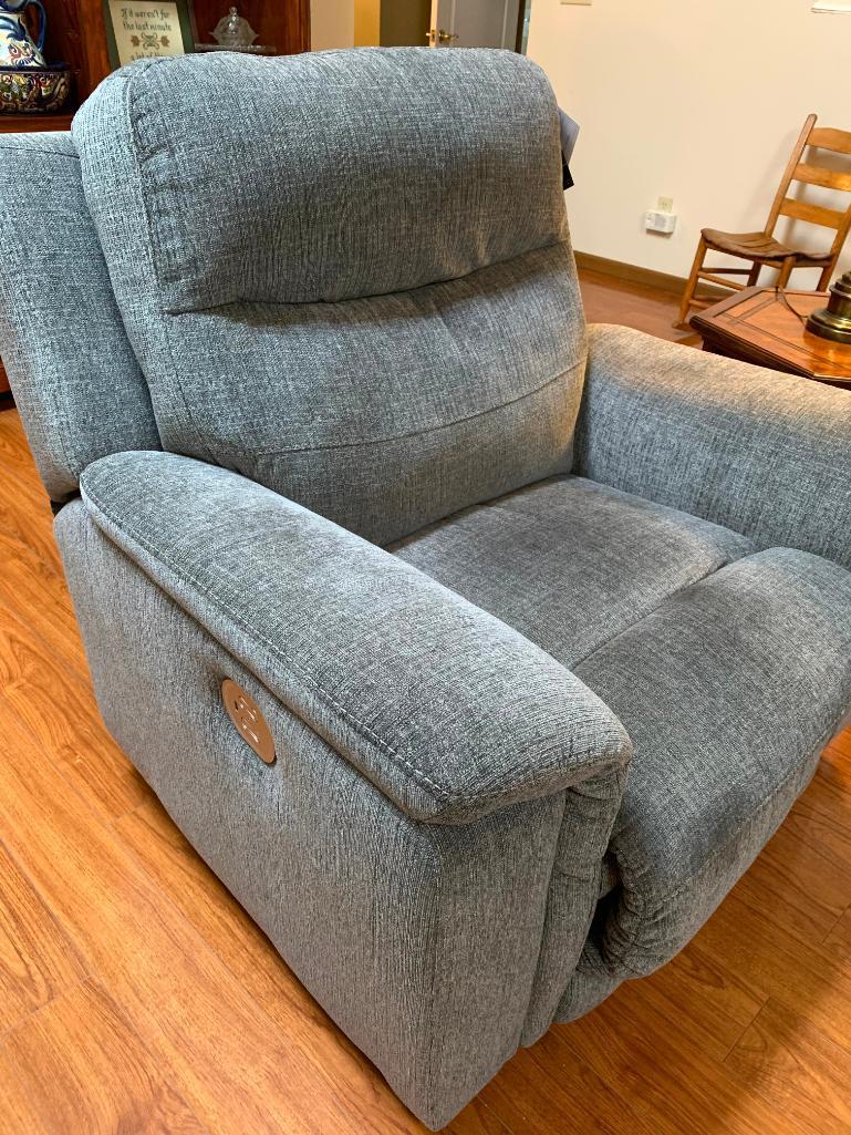 Ashley, Signature Design Electric Recliner