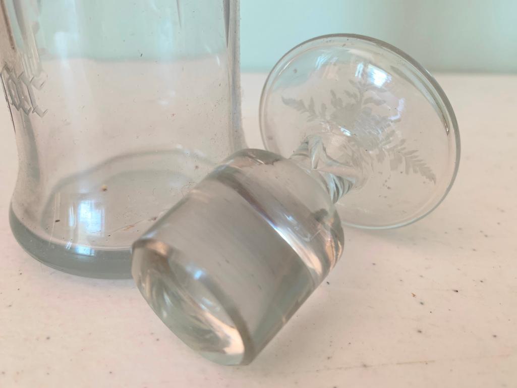 Etched Vinager Oil Bottle with Glass Stopper