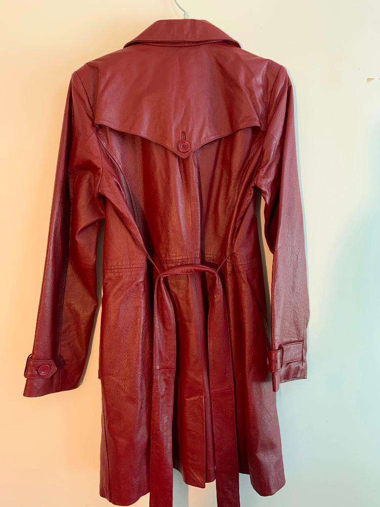 Cenegrade Leather, Ladies Coat, Size Medium, Maroon