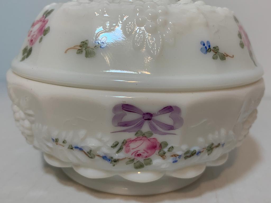 West Morland Decorative Covered Dish 5" Tall x 4.5" Diameter