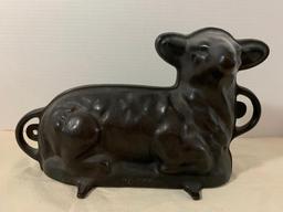 Griswold/Ohio Wagner Ware Cast Iron Lamb Cake Pan No.866. This Item is 7.5" Tall - As Pictured