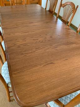 Dining Room Table w/Leaf and 8 Covered Chairs. This is a really nice table - As Pictured