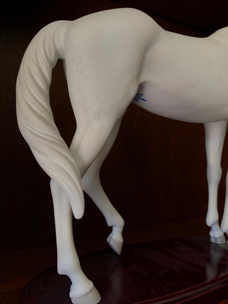 Lladro "Thoroughbred Horse" No Box Included. This is 15" Tall. Includes Framed Certificate