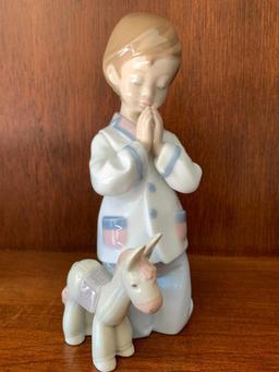 Lladro "Bless Us All" with Original Box. This is 7.5" Tall