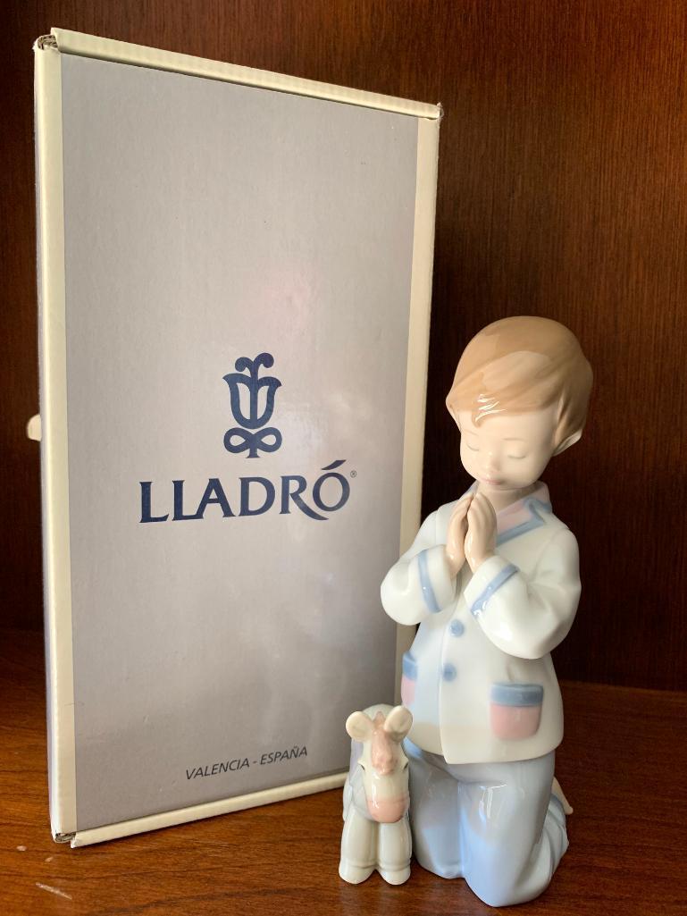 Lladro "Bless Us All" with Original Box. This is 7.5" Tall