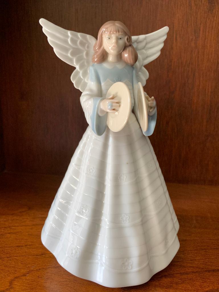 Lladro "Angelic Cymbalist" with Original Box. This is 7.5" Tall