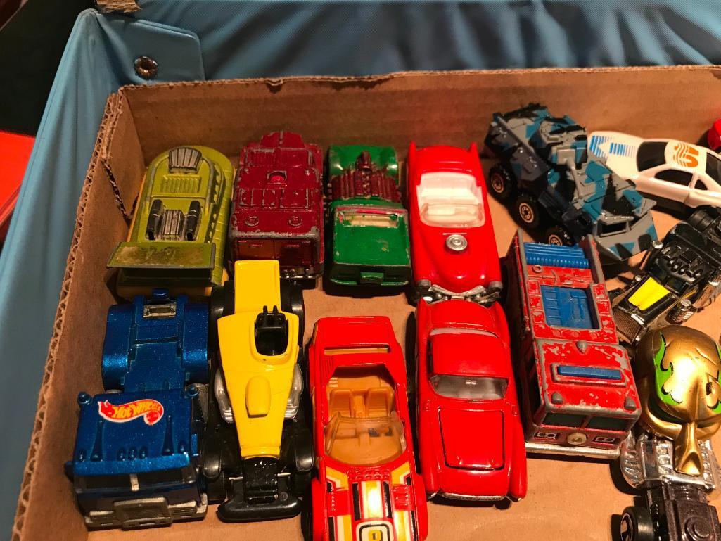 Lot of Various Matchbox and Hot Wheels Die Cast