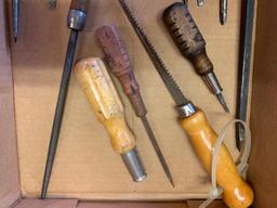 Misc Lot of Vintage Wooden Buffalo Screwdrivers - As Pictured