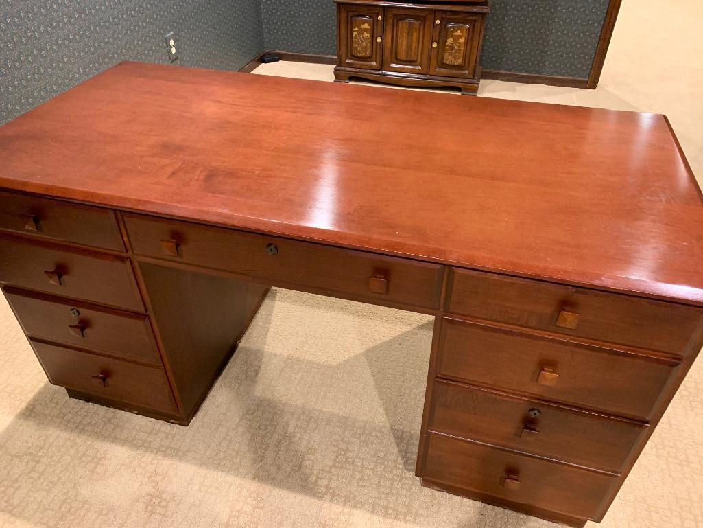 Ethan Allen Solid Wood Desk w/9 Drawers and Keys. This is 30" Tall x 59" Wide x 28" Deep