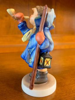 Hummel "Hear Ye Hear Ye". This is 4.5" Tall. Tm2 - As Pictured