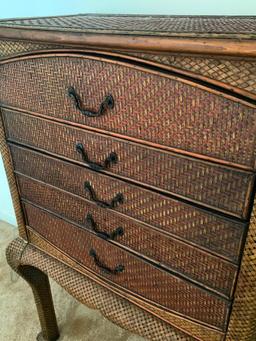 Wicker Dresser w/5 Drawers. This is 44" T x 29" W x 17". Nice Condition - As Pictured