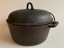Vintage Favorite Piqua Ware Cast Iron Dutch Oven w/Lid. This is 4" T x 9" in Diameter - As Pictured