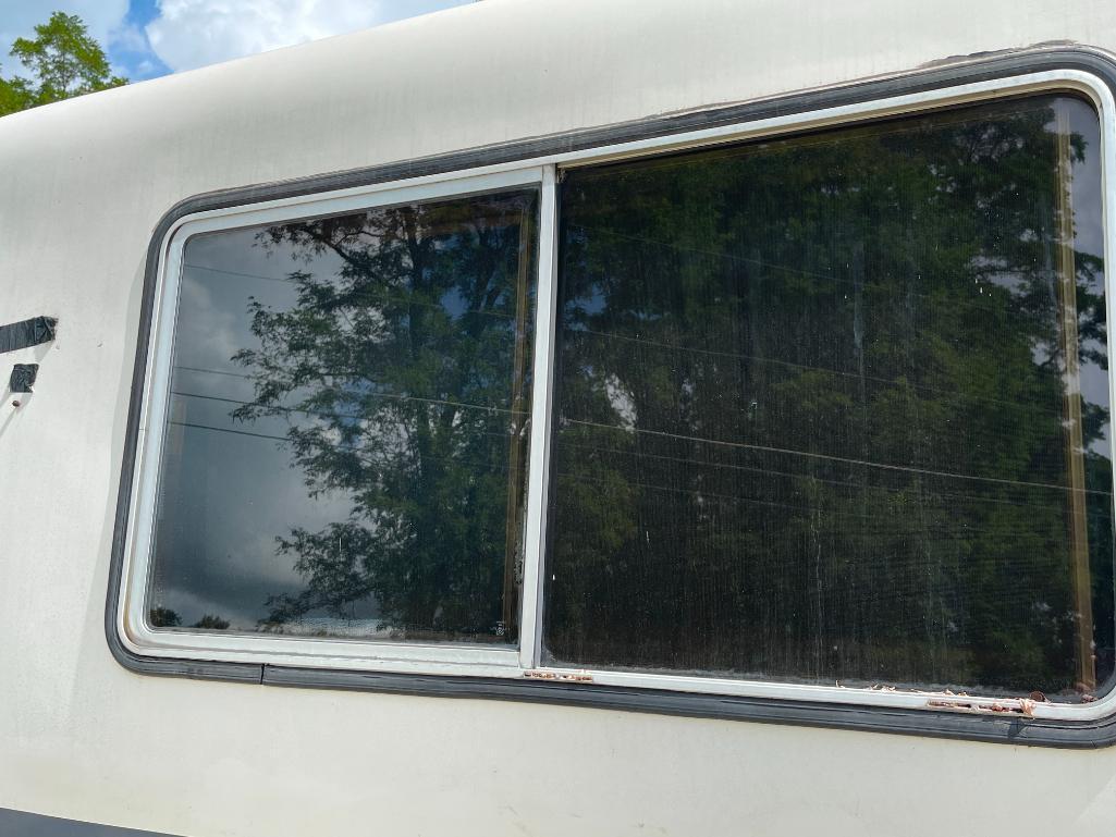 1974 Travco Camper, Vin # R59CA3J020395, Model RM400