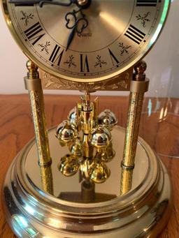 Perfecta Quartz Clock in Glass. This is 9" Tall - As Pictured