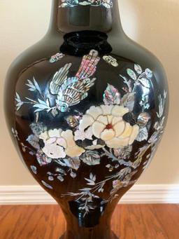 24" Oriental Style Vase. This Matches the Coffee Table w/Mother of Pearl & Abalone Inlay