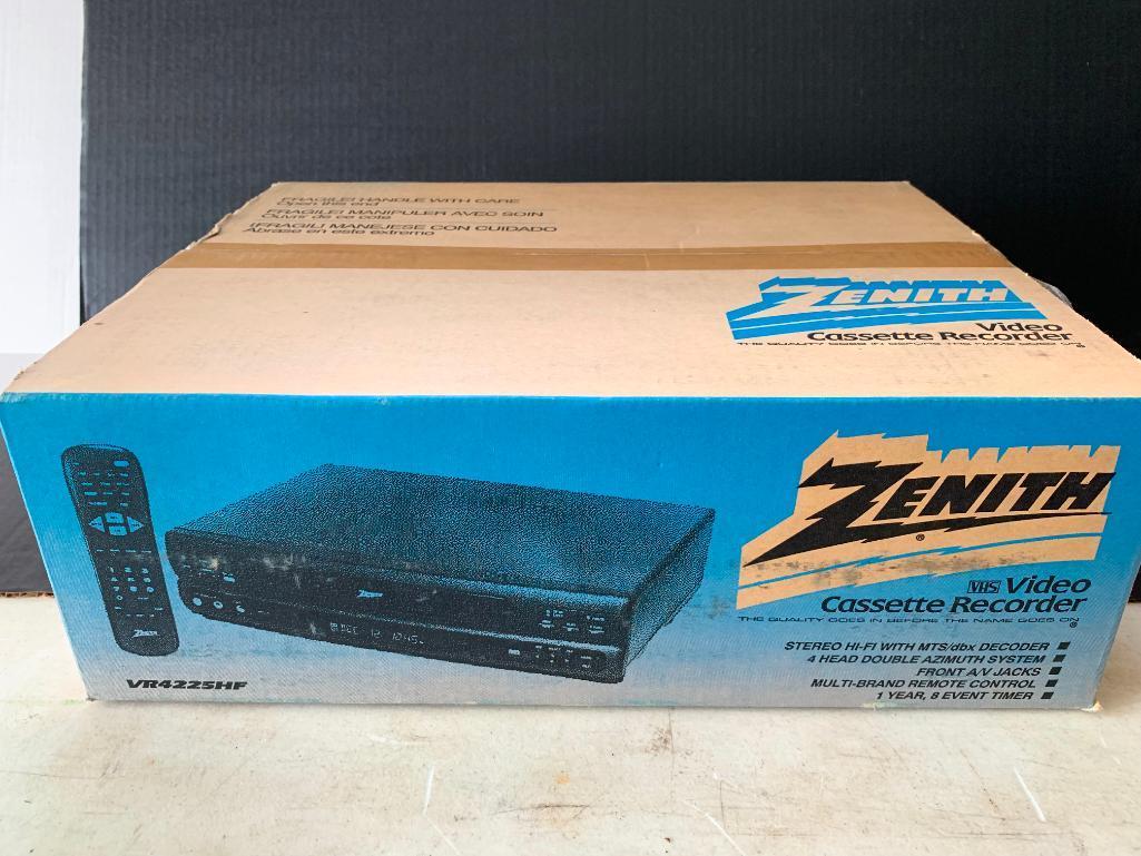 Zenith VR4225HF Video Cassestte Recorder/ HI-FI New in Box