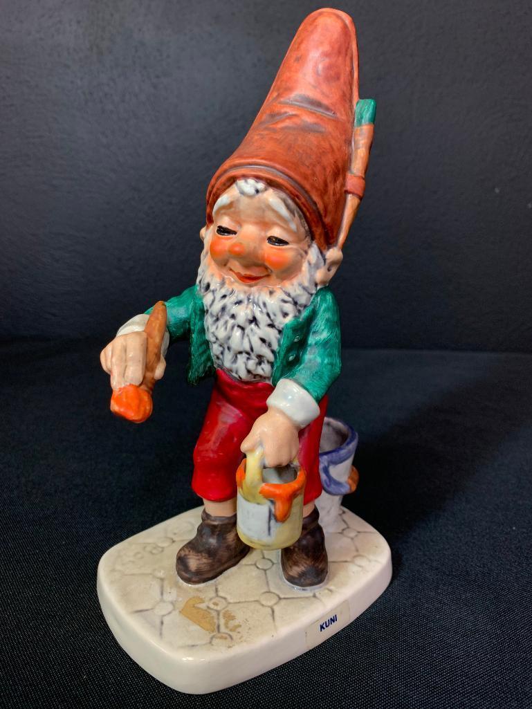 Vintage German Hummel Co-Boy Gnomes "Kuni The Painter". This is 8" Tall