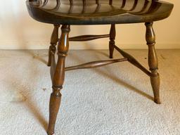 37" Windsor Style Chair w/Arms