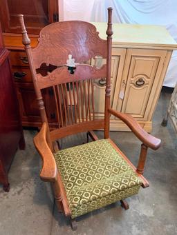 Antique Rocking Chair. This is 46" Tall. Very Nice!