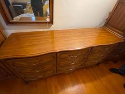 9 Drawer Dresser w/Out Mirror by Thomasville. This is 33" T x 67" x 21" D