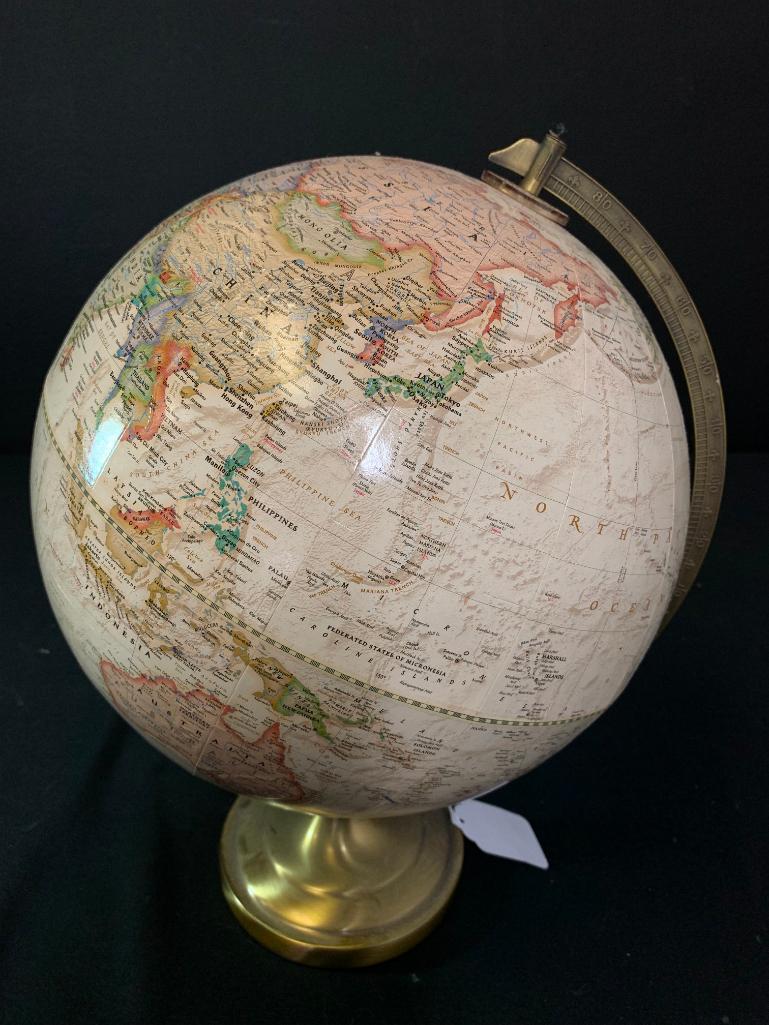 19" Tall National Geographic Globe