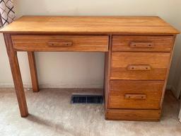 Vintage Ranch Oak Desk w/4 Drawers. This is 28" T x 44" W x 18" D