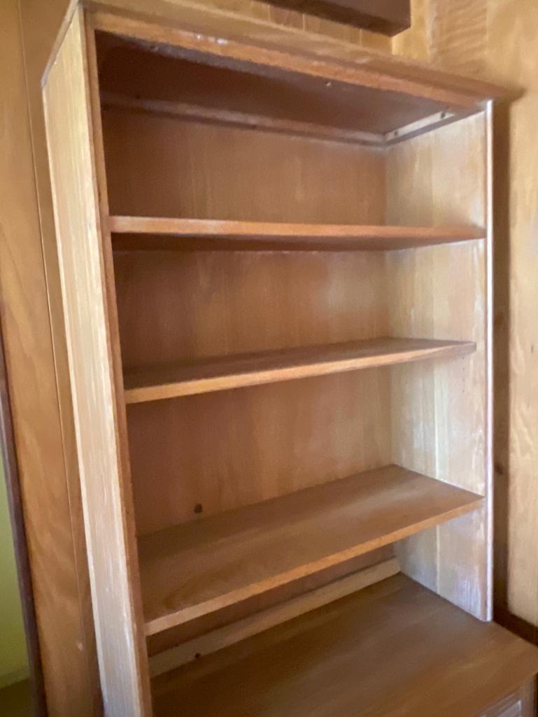 Vintage Ranch Oak Bookshelf. This is 75" T x 32.5" W x 18" D Doors Don't Shut