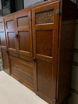Antique Sellers Cabinet /Hoosier