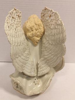 Lenox Florentine & Pearl Lighted Christmas Angel